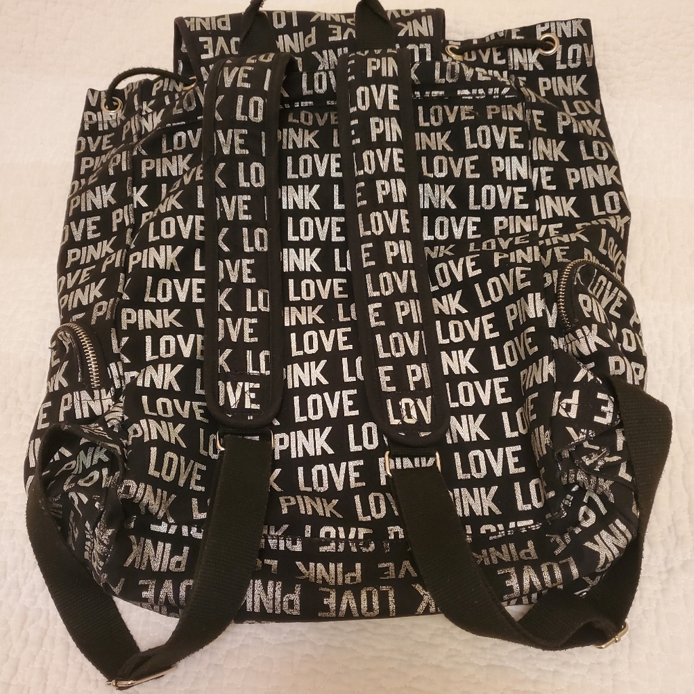 Backpack 🎒 - Picture 2 of 4